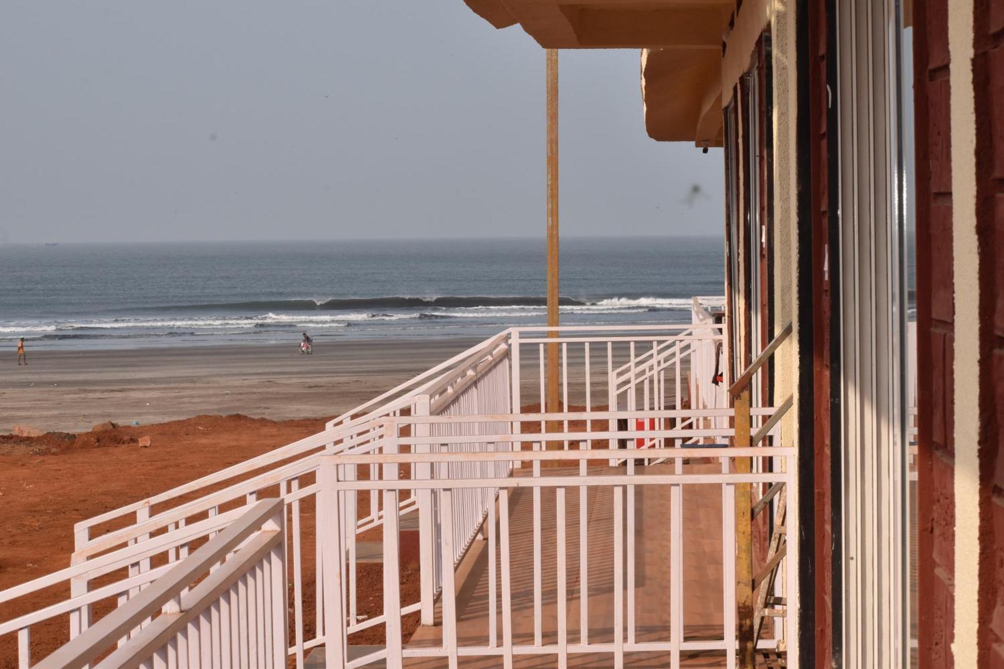 Wind And Waves Beach Resort Dapoli Exterior photo