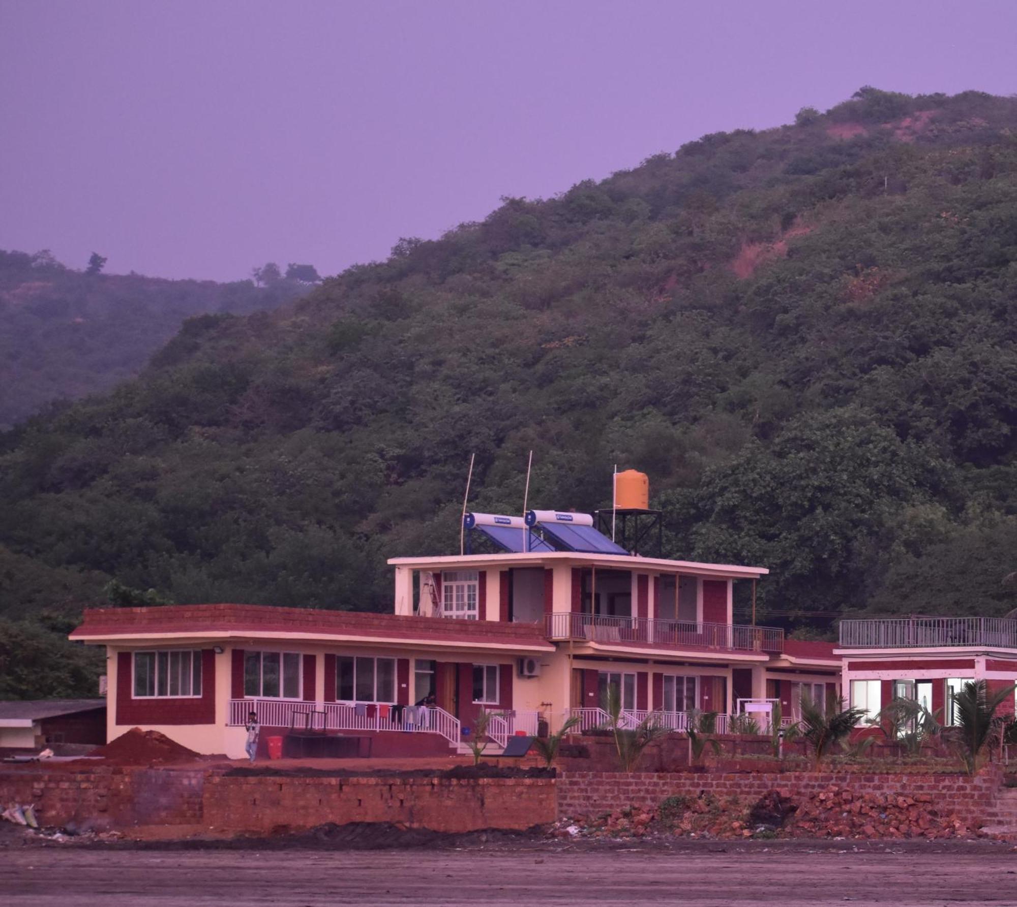 Wind And Waves Beach Resort Dapoli Exterior photo